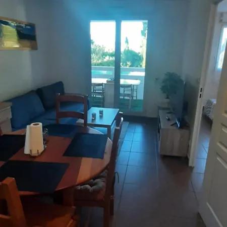 T2-terrasse-piscine-snack-bar *